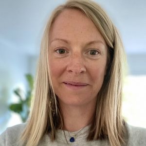 Meet your Posher, Adrienne